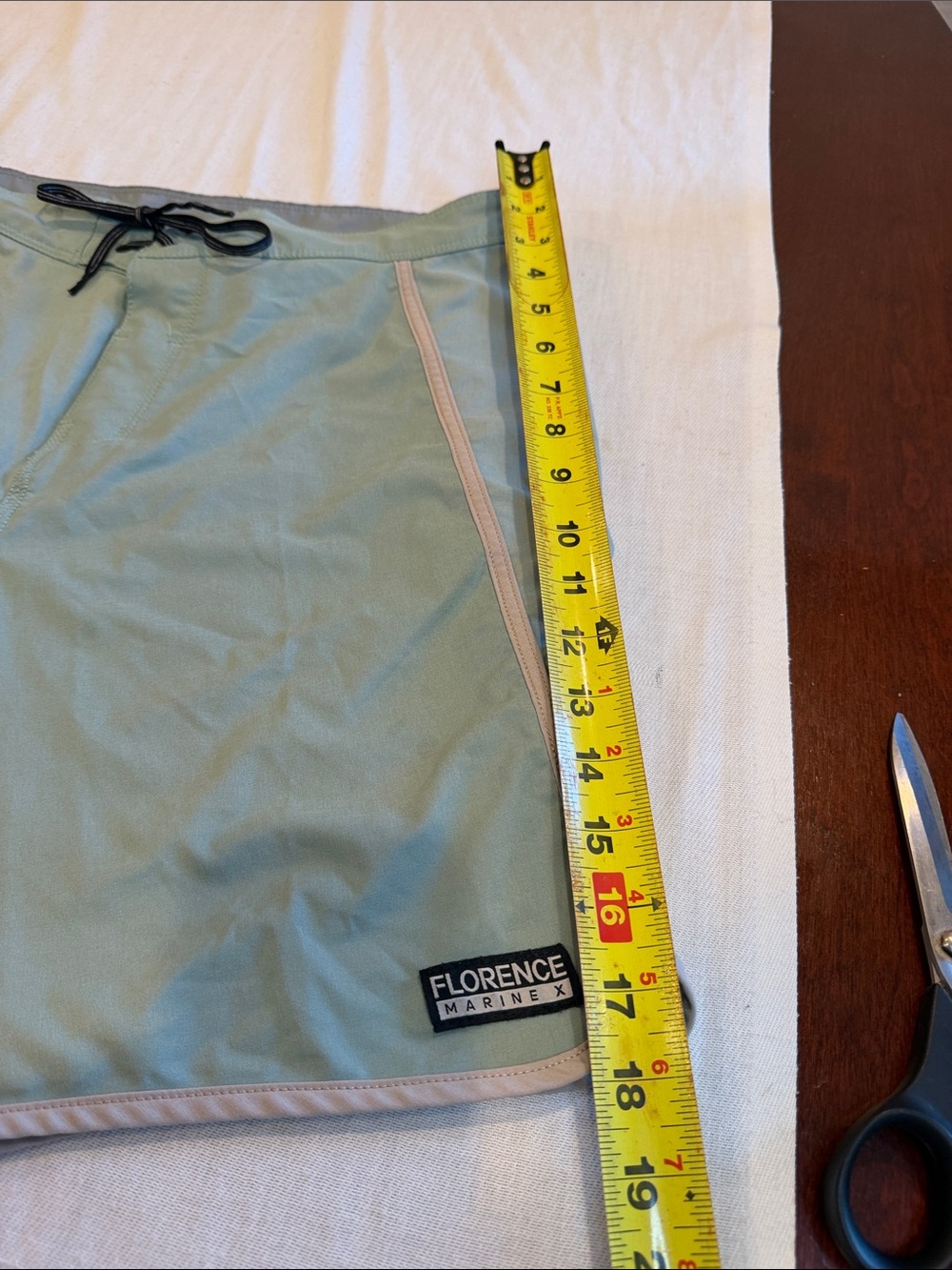 T0209104 Florence Marine X Pro Hawai’i Board-short SZ 32 GUC - Picture 3 of 10